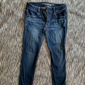 Size 6 Short American Eagle super stretch indigo jeggings